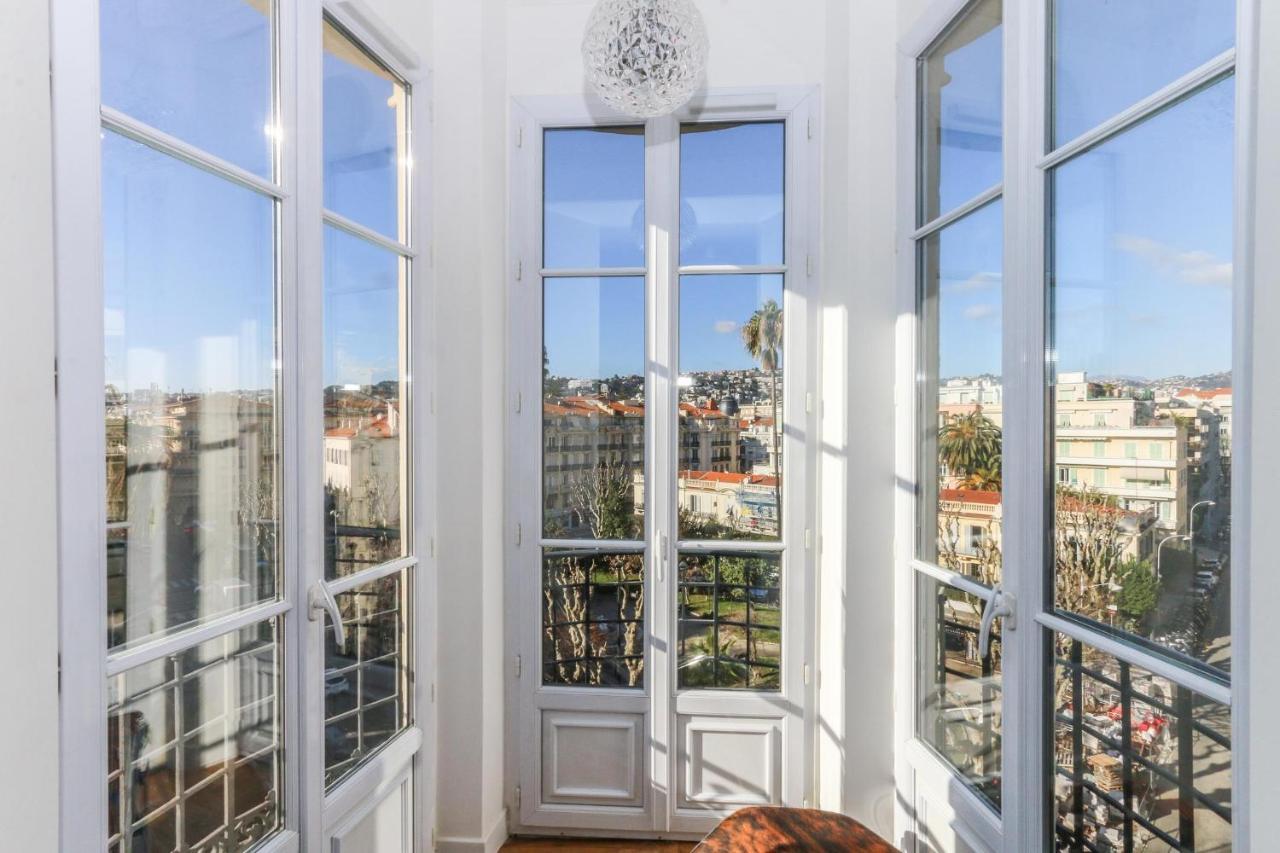 Leilighet Modern Walking Distance To Beach In Carre D'or Nice
