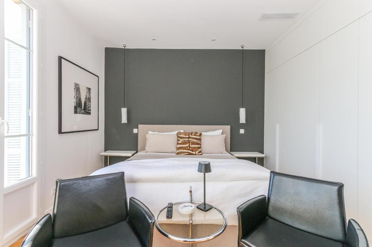 Modern Walking Distance To Beach In Carre D'or Leilighet *